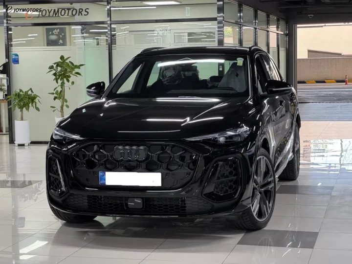 아우디 Q5 80A 45 TFSI 콰트로 S Line 블랙 에디션